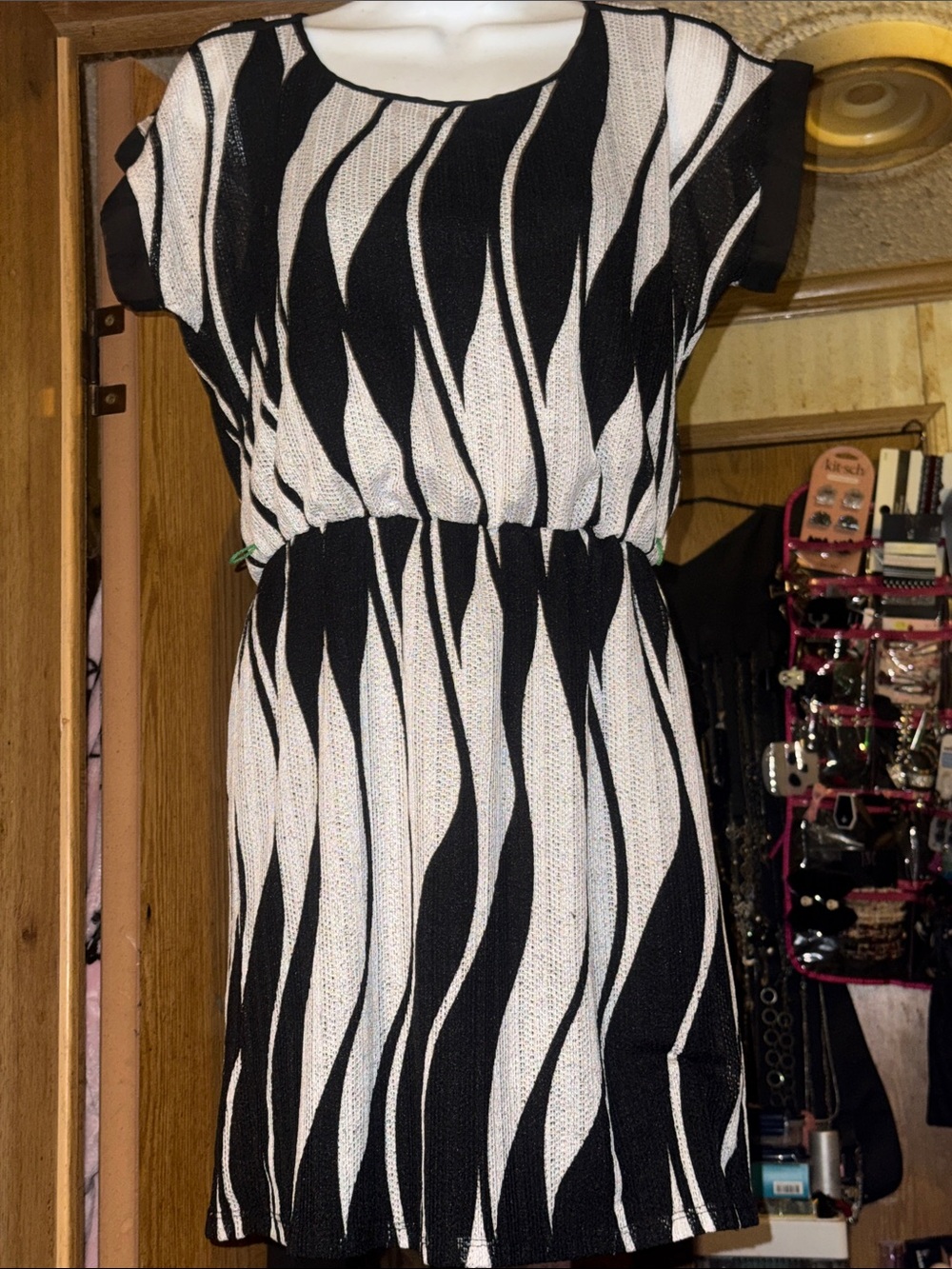 Bongo Brand Black and White Patterned Women's Dress!